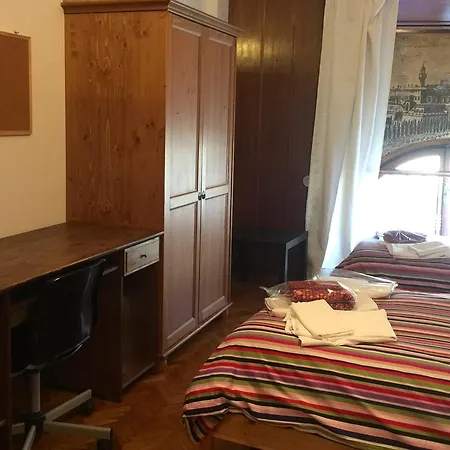 Dell'Oriuolo Apartment